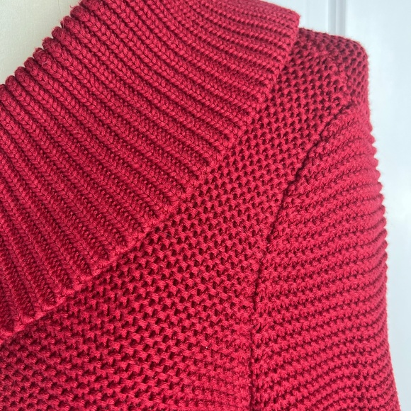 Talbots, Size MP. Red, Wide Collar, V Neck, Long Sleeve Sweater - Picture 4 of 12